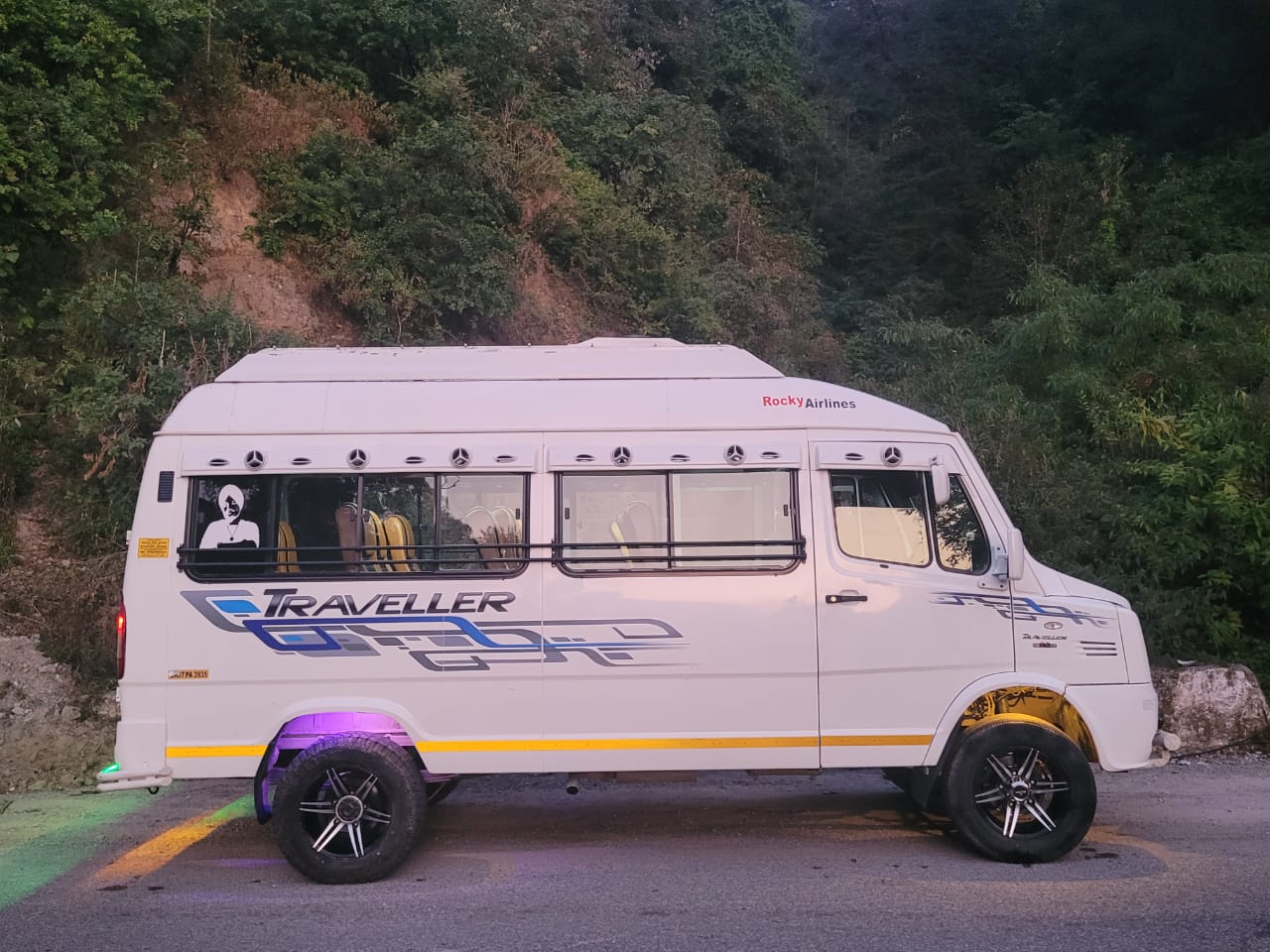 Tempo Side View